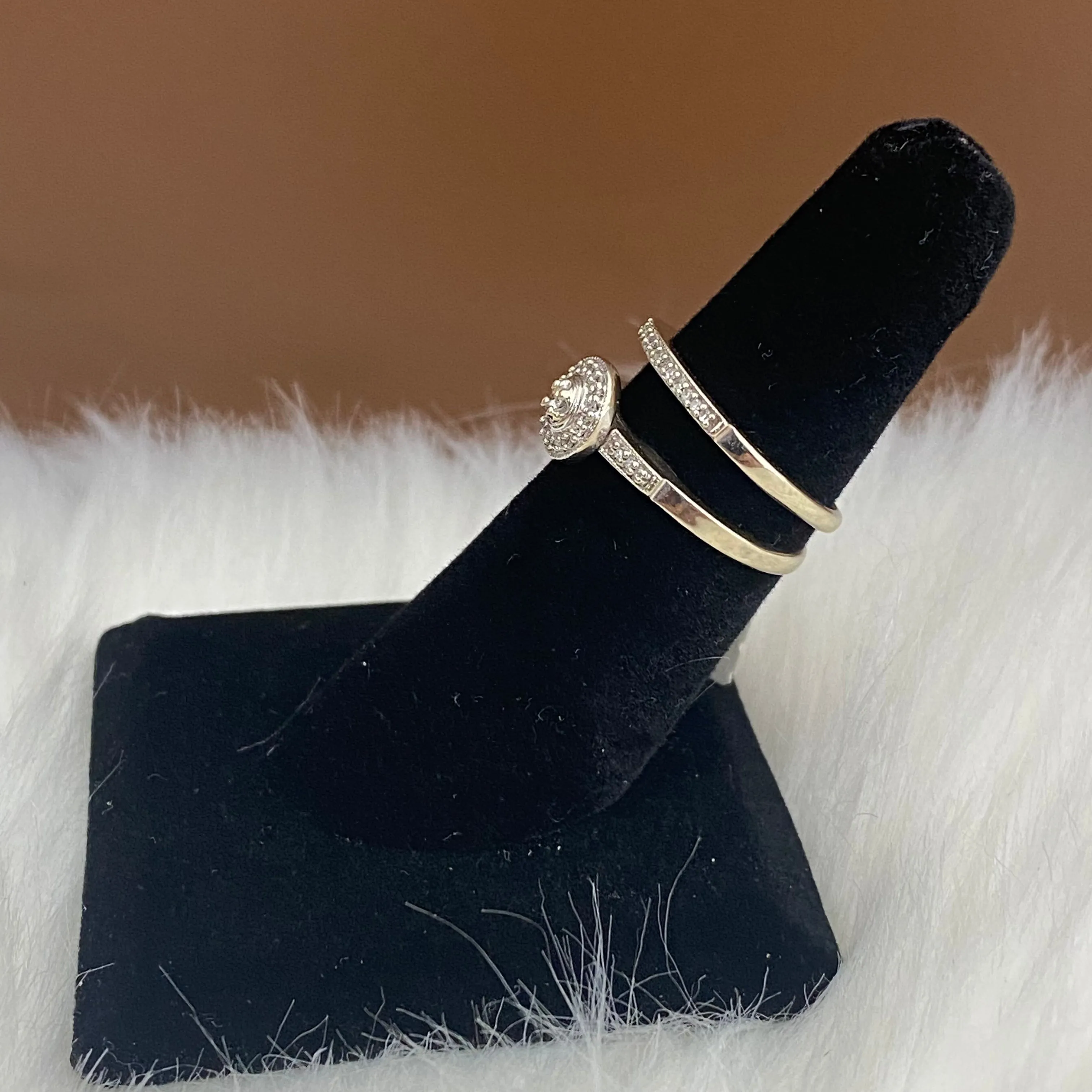 10K Yellow Gold Diamond Fashion Circle Engagement Ring Ct Dia / 2.7gr / Size 6