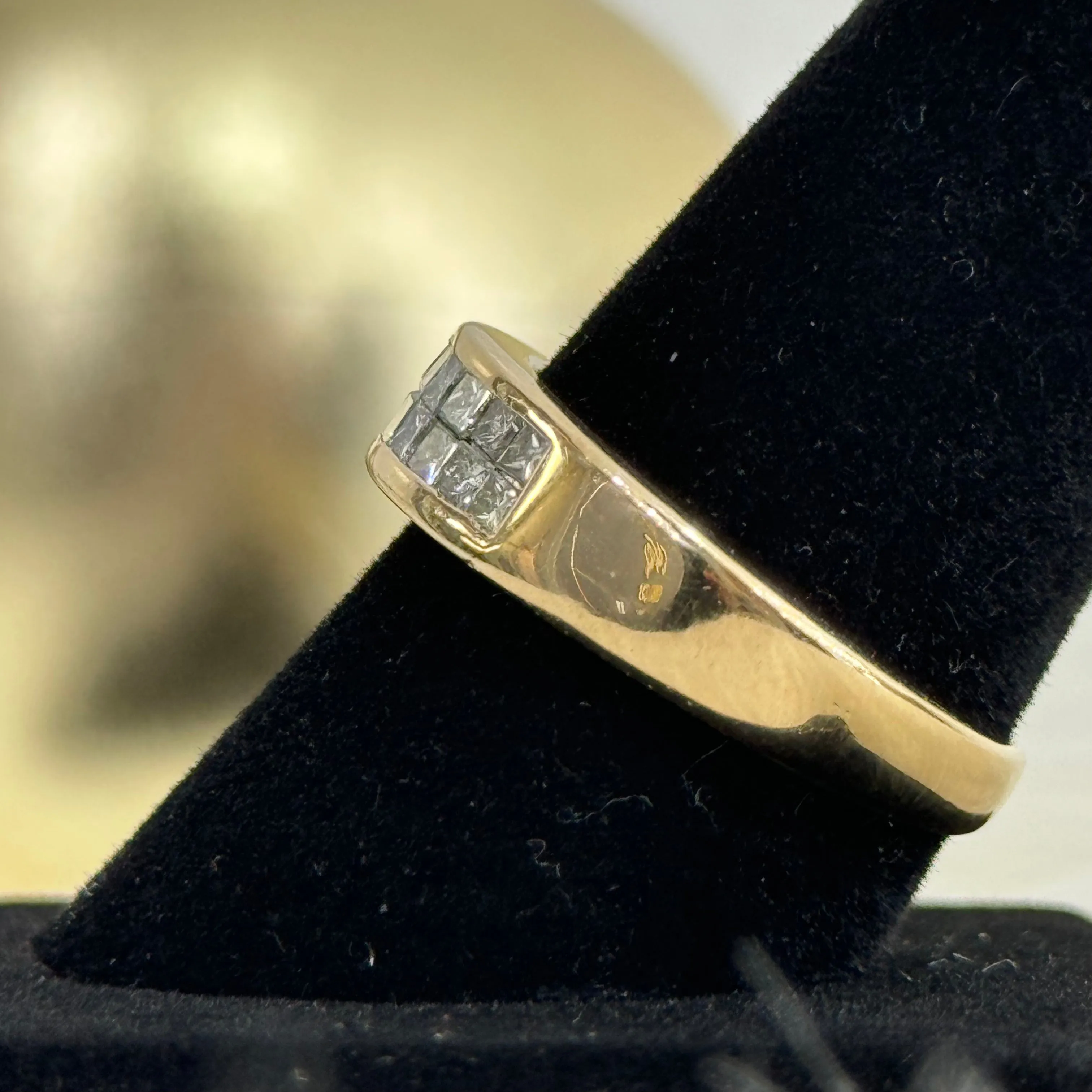 14K Yellow Gold Diamond Fashion Engagement Ring Ct Dia / 6gr / Size 10