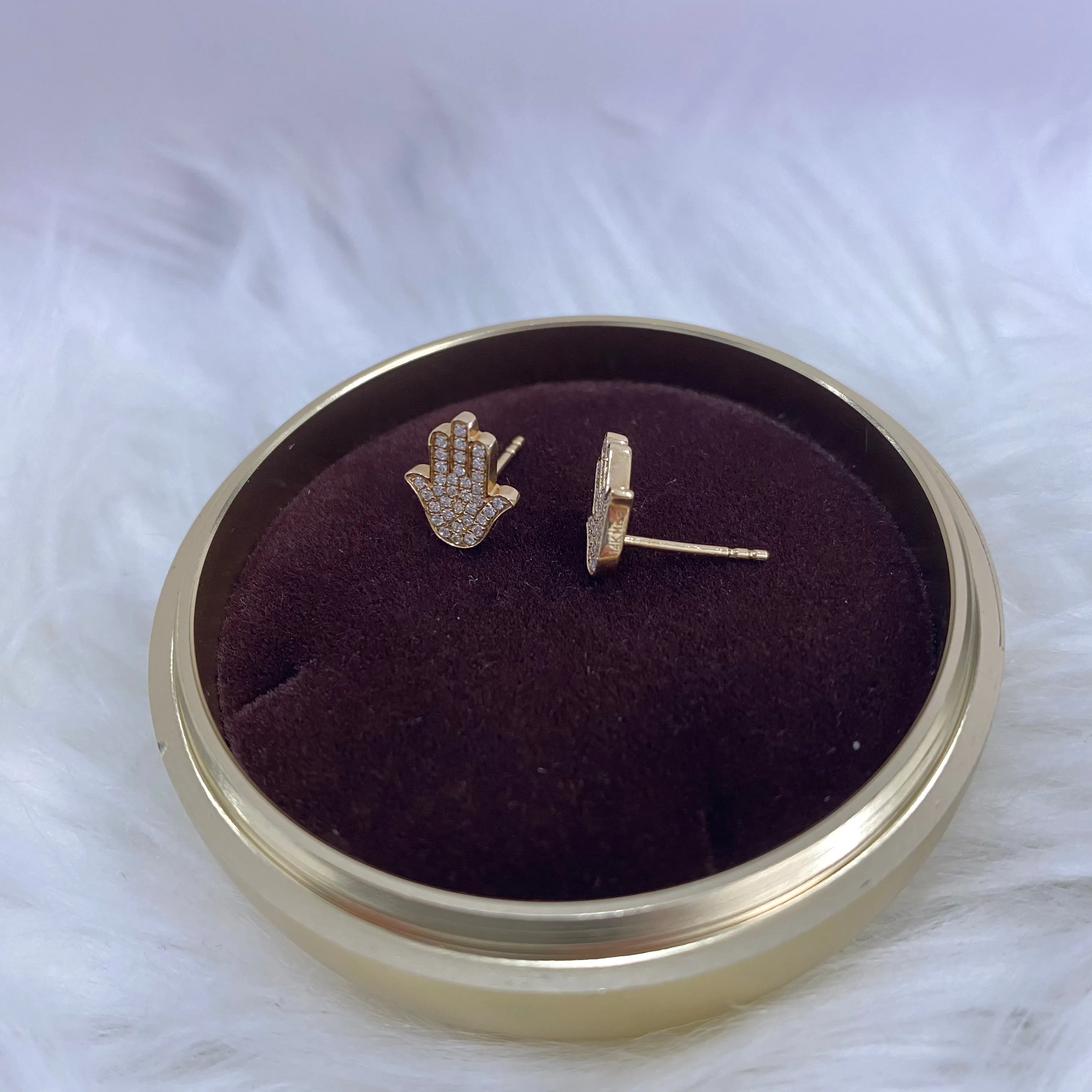 14K Yellow Gold Diamond Hand Stud Earrings 0.25Ct / 1.6gr