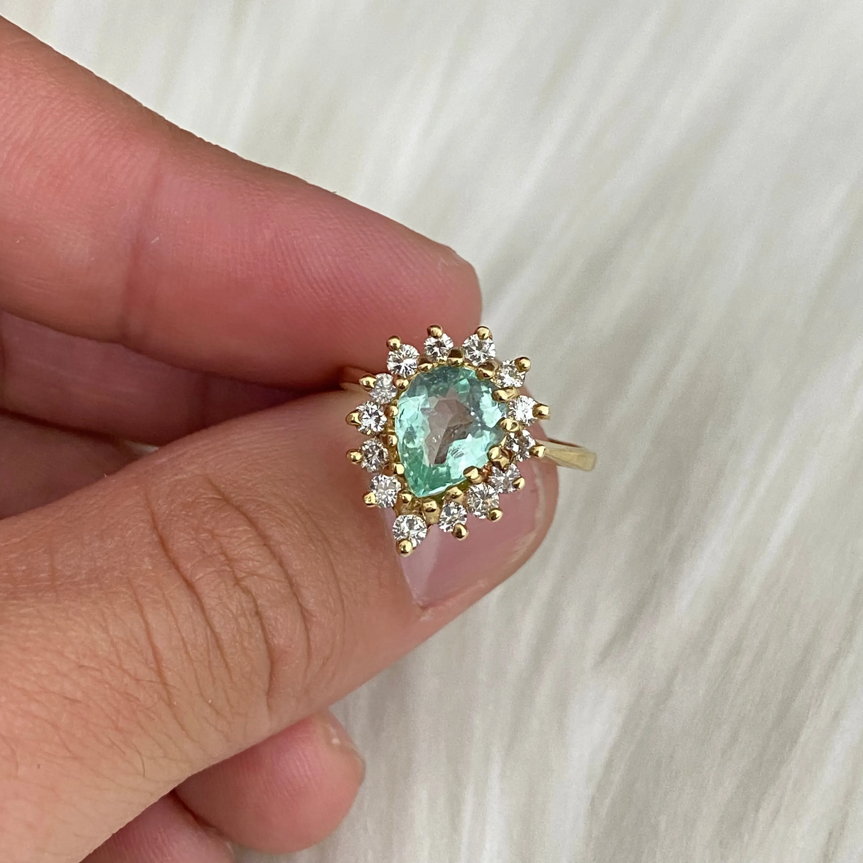 14K Yellow Gold Diamond Luxury Ring Ct Dia/Amathyst / 4gr / Size 6.5
