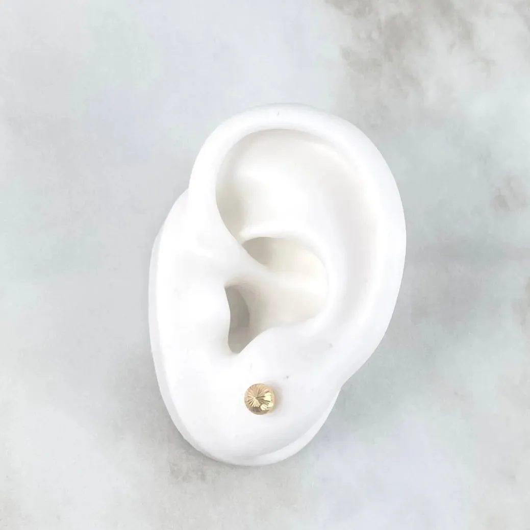 18K Yellow Gold Diamond Cut Ball Stud Earrings / 0.7gr / 5mm