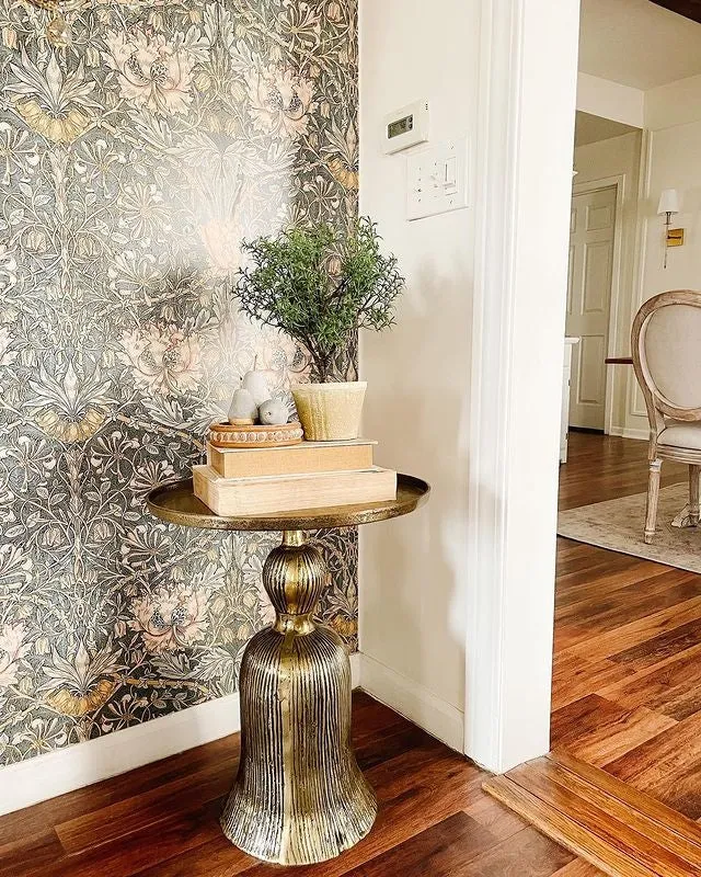 23 Inch Classic Vintage Accent Side Table, Round Tray Top, Aluminum, Pedestal Base, Ridges, Antique Brass By The Urban Port