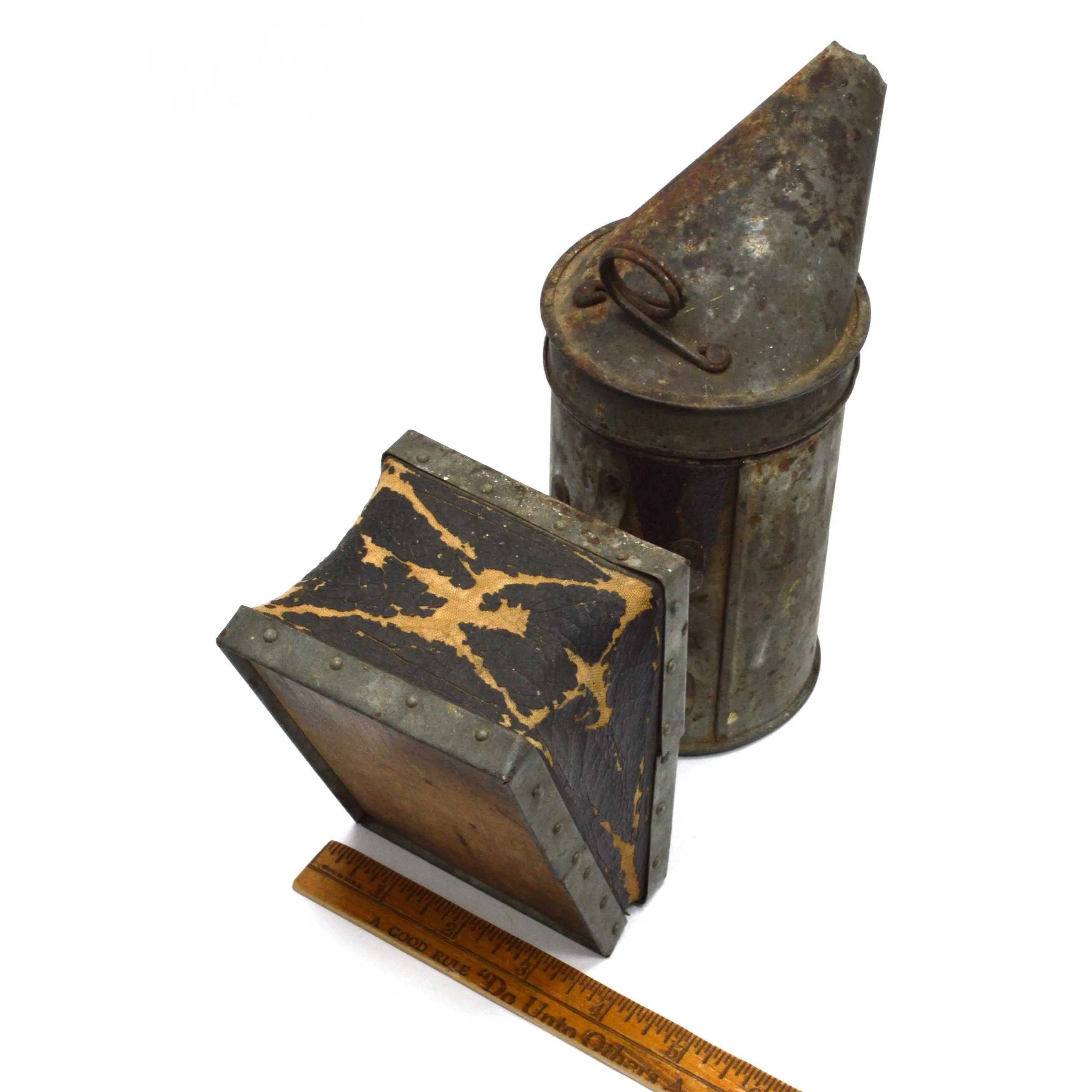 Antique INSECTICIDE BUG SPRAYER Primitive METAL-STEEL w/ BELLOWS Superb Patina!!