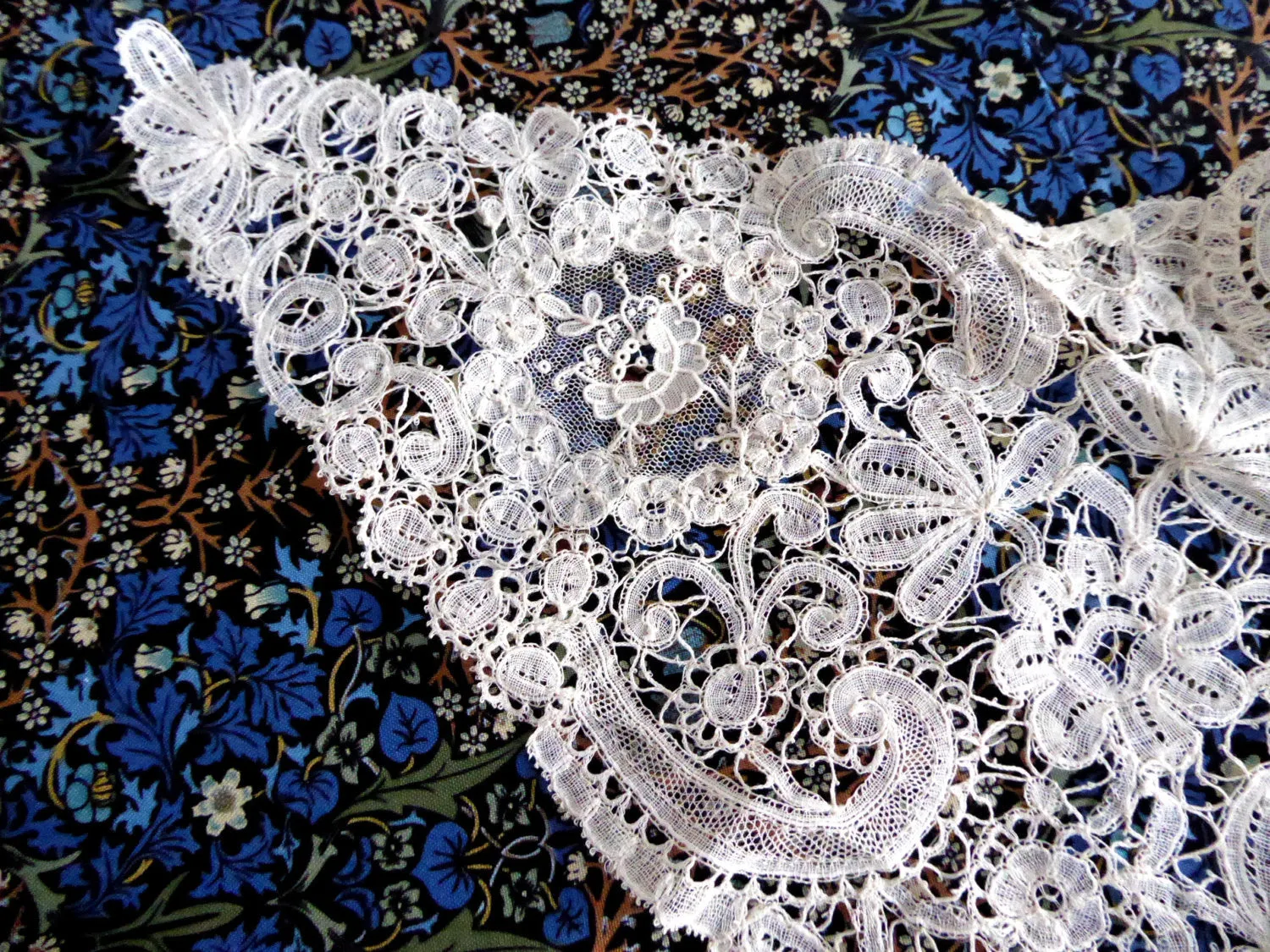 Antique Lace collar Point de Gaze Mixed Lace Brussels 1800s Hand Made Bridal Ecru Wedding