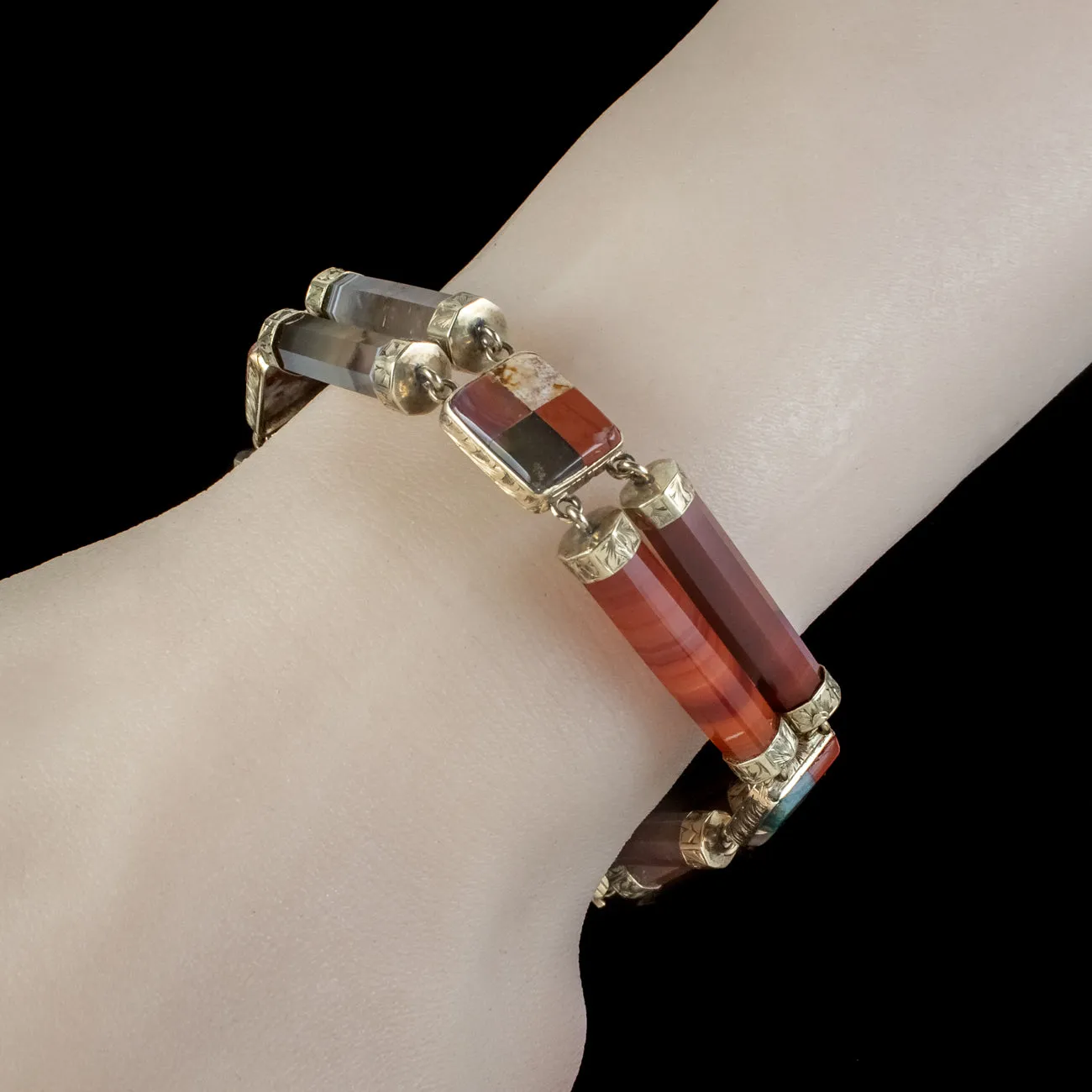 Antique Victorian Scottish Agate Bracelet 15ct Gold