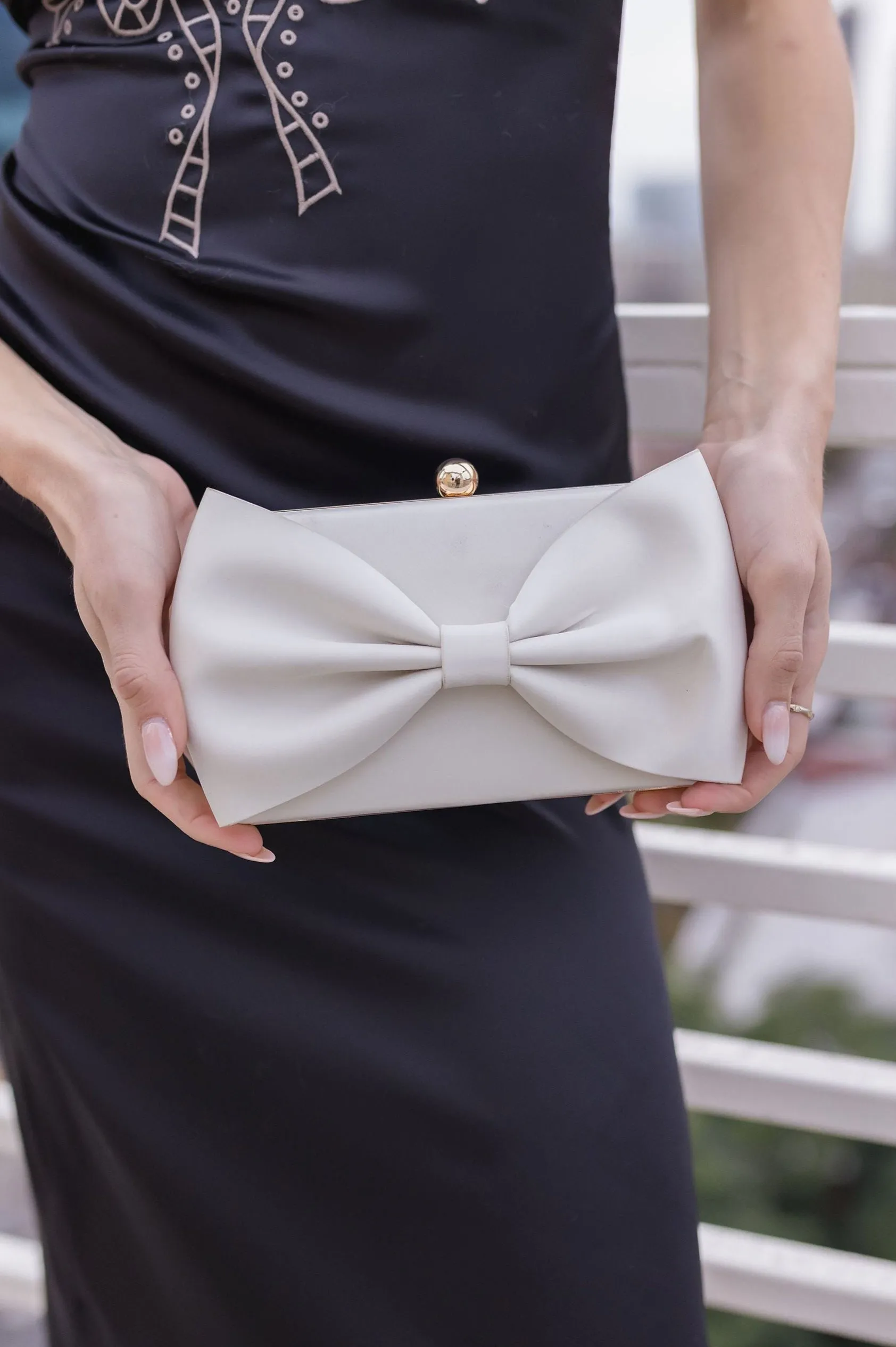 Aria Satin Bow Crossbody Clutch Ivory