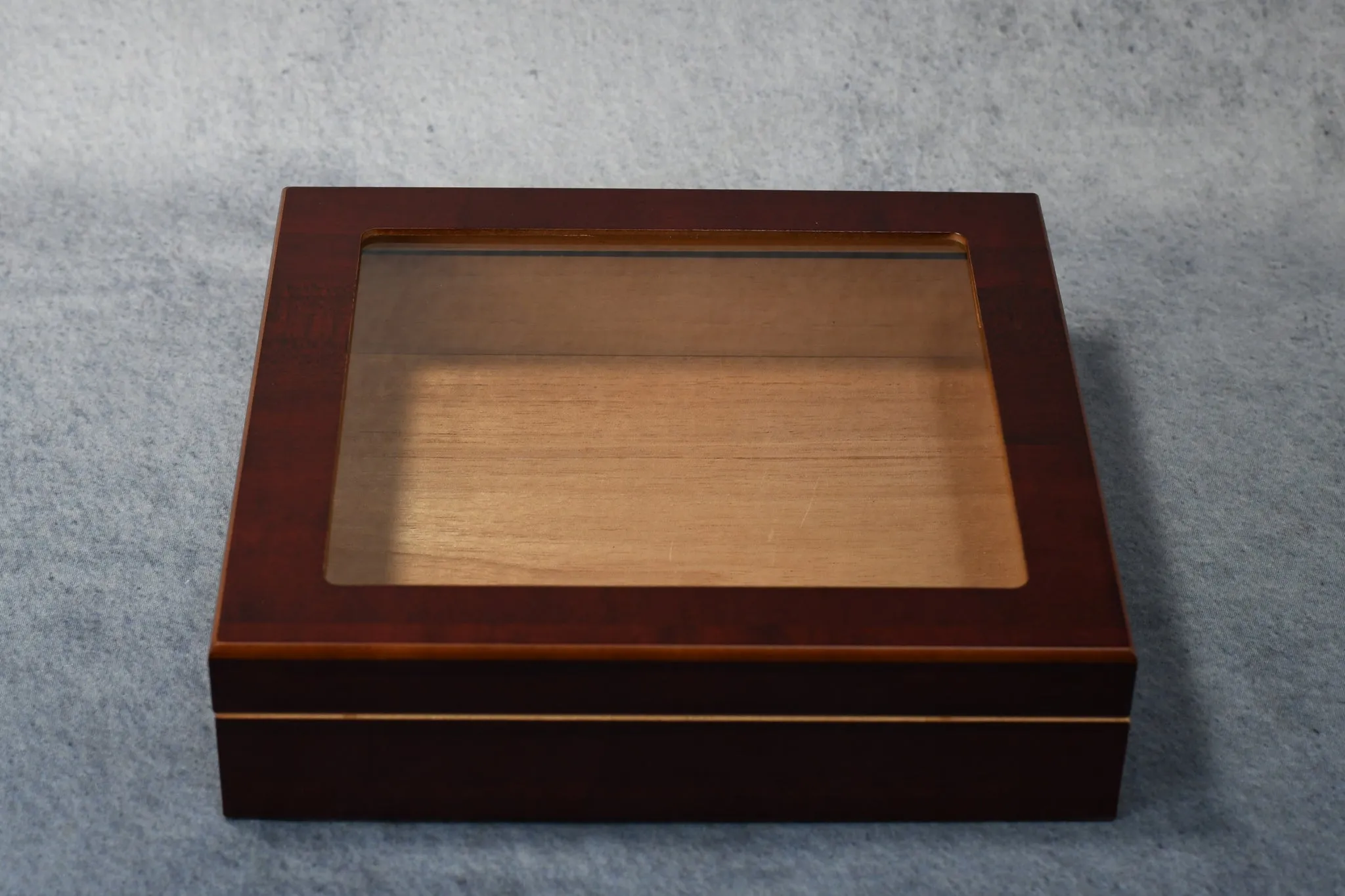 Chateau Cherry Humidor