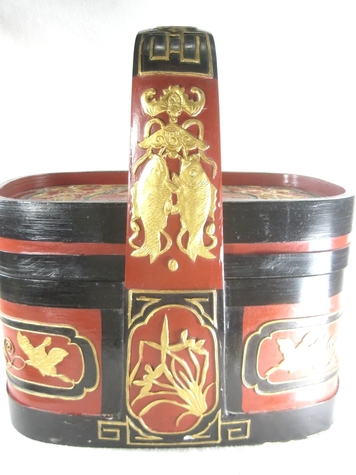 Chinese Ornate Lidded Wooden Lacquer Gold, Red & Picnic Box With Handel