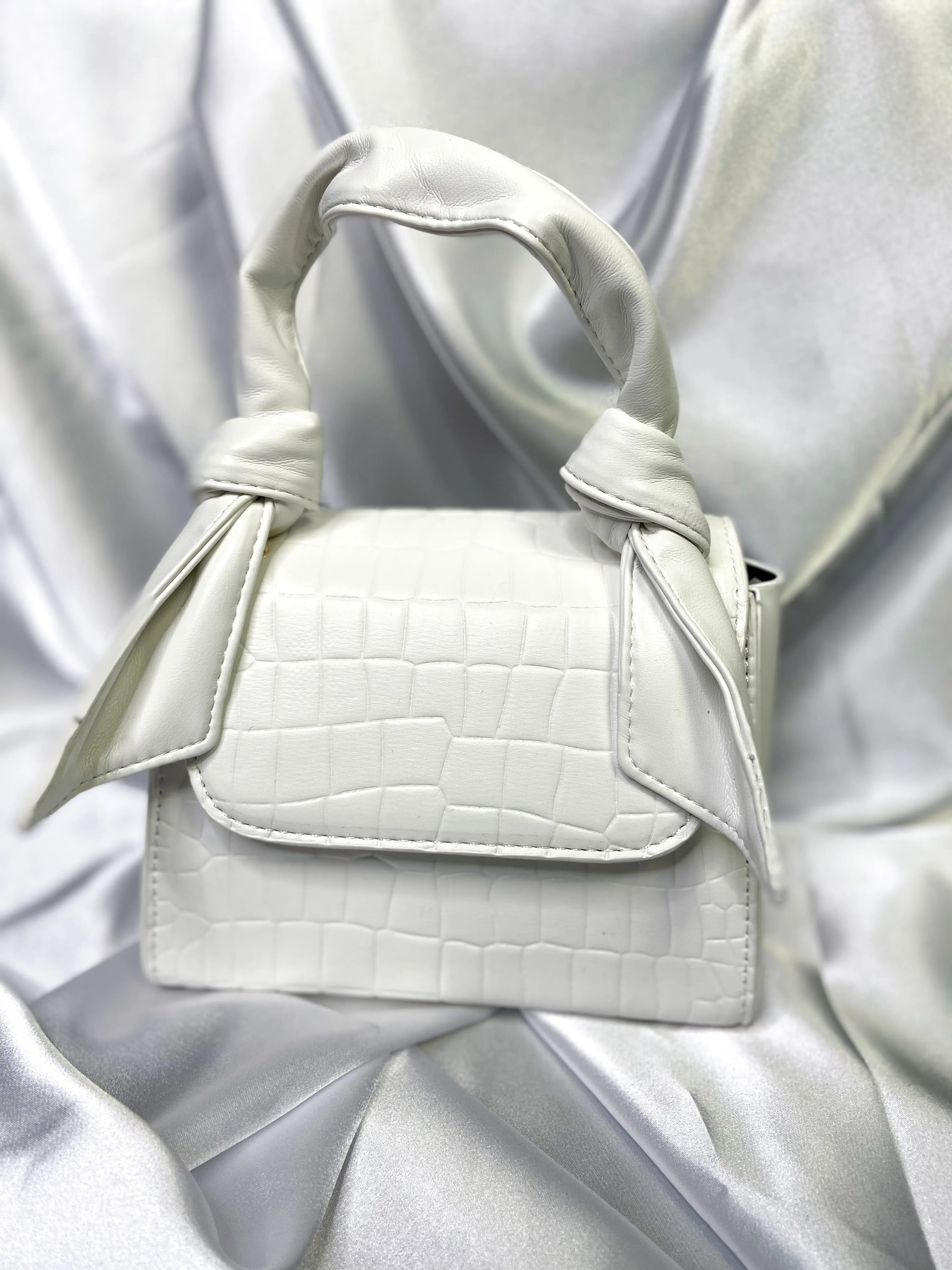 Cro Knot Bag