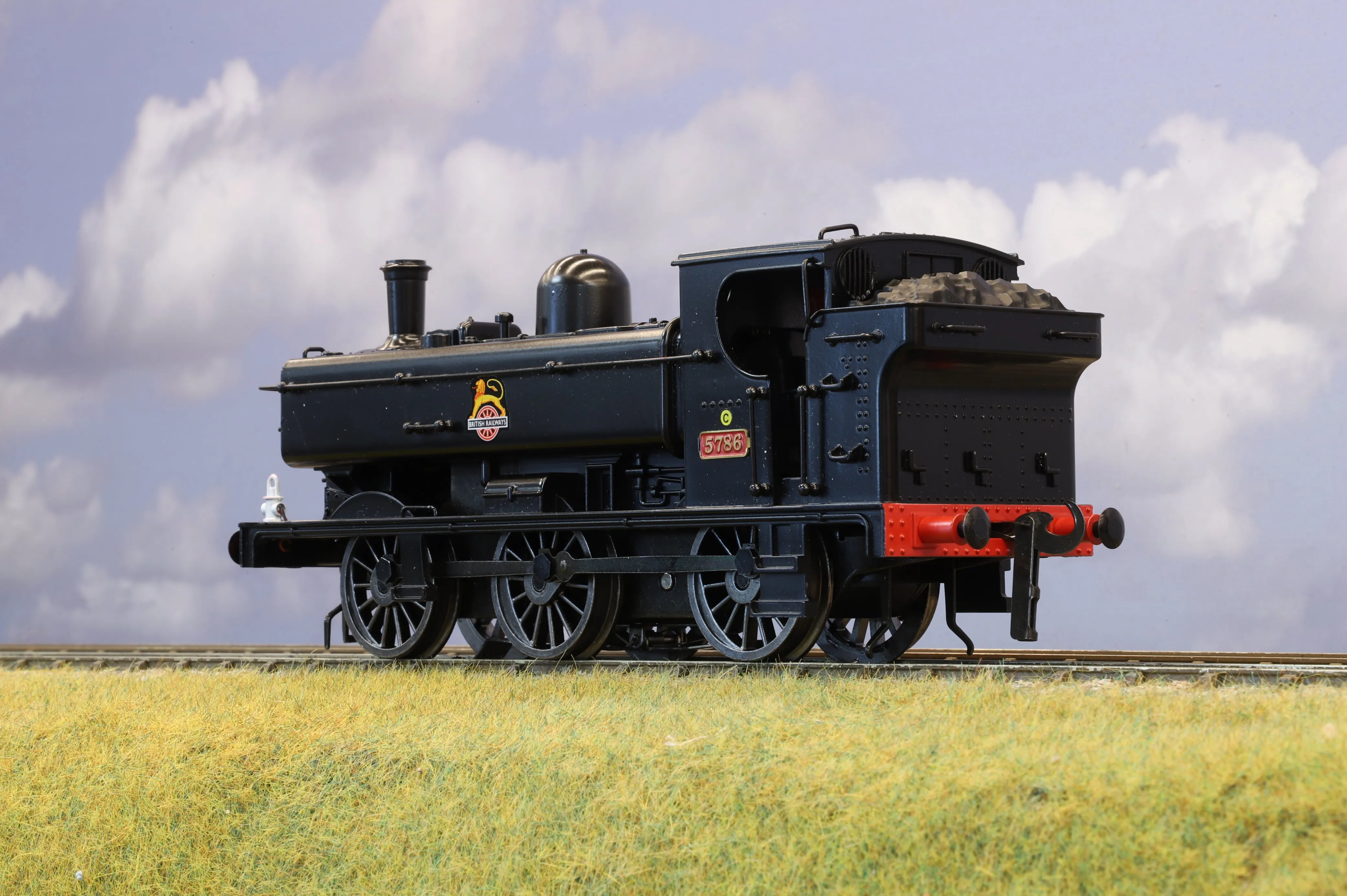 Darstaed Coarse Scale O Gauge 0-6-0 Pannier Tank  No. 5786 BR Black (Early Crest) 3-Rail Only