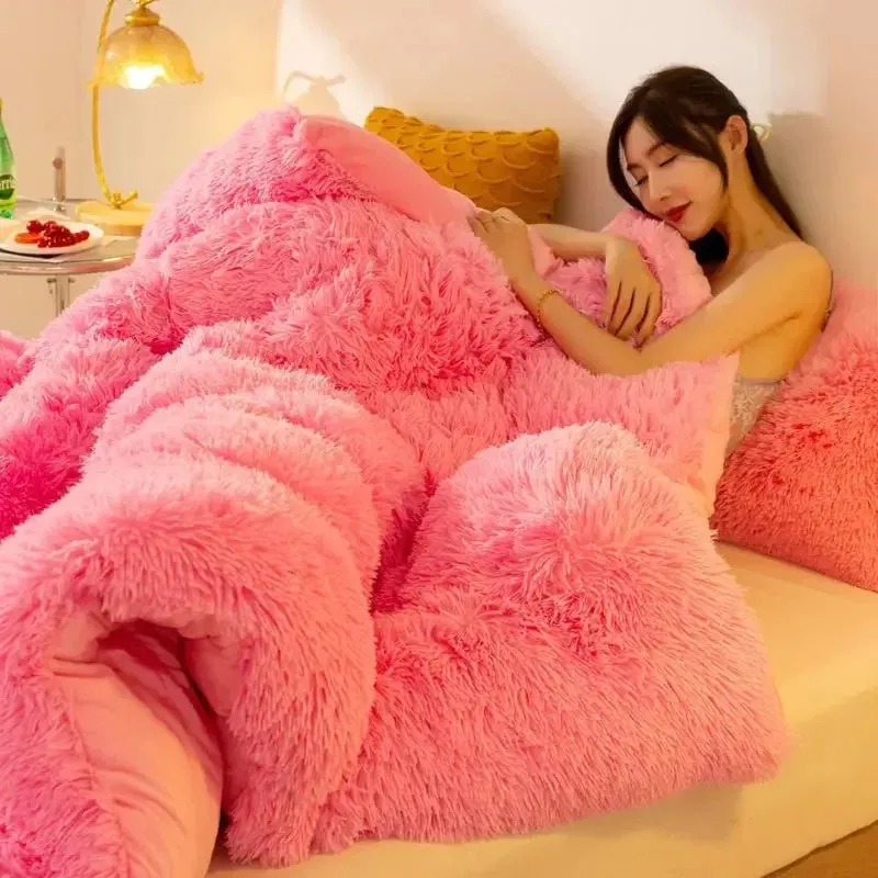 Double Thick Soft Blankets - Made of Luxurious Sheep Wool