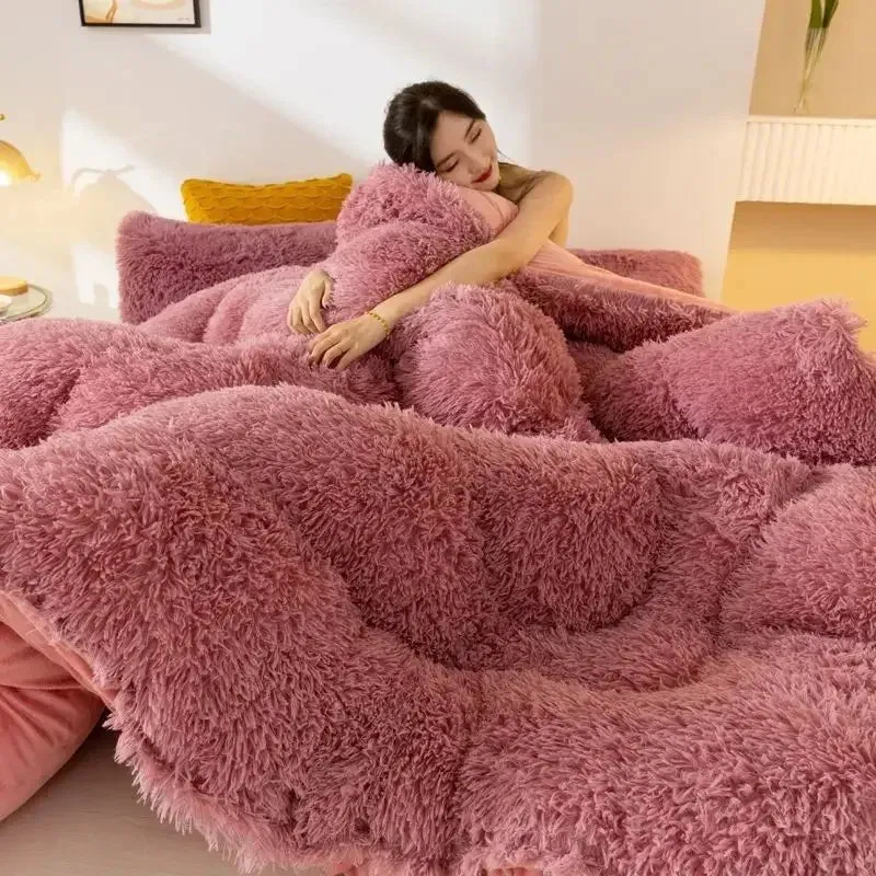 Double Thick Soft Blankets - Made of Luxurious Sheep Wool