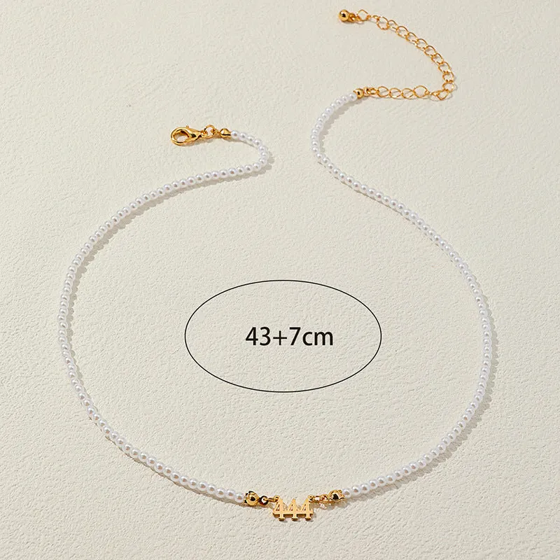 Elegant Pearl Pendant Necklace with Luxurious Design