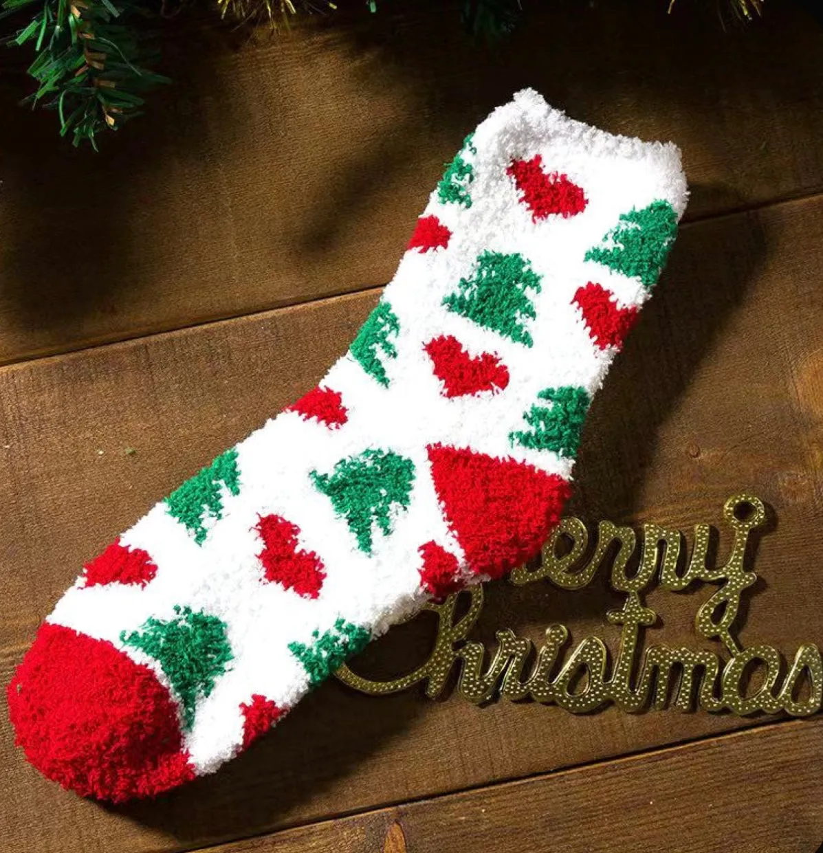 Fluffy Christmas Socks 🎅🏻🎁🌟