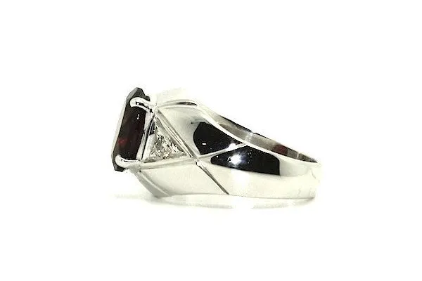 Garnet And Diamond Oval-cut Ring