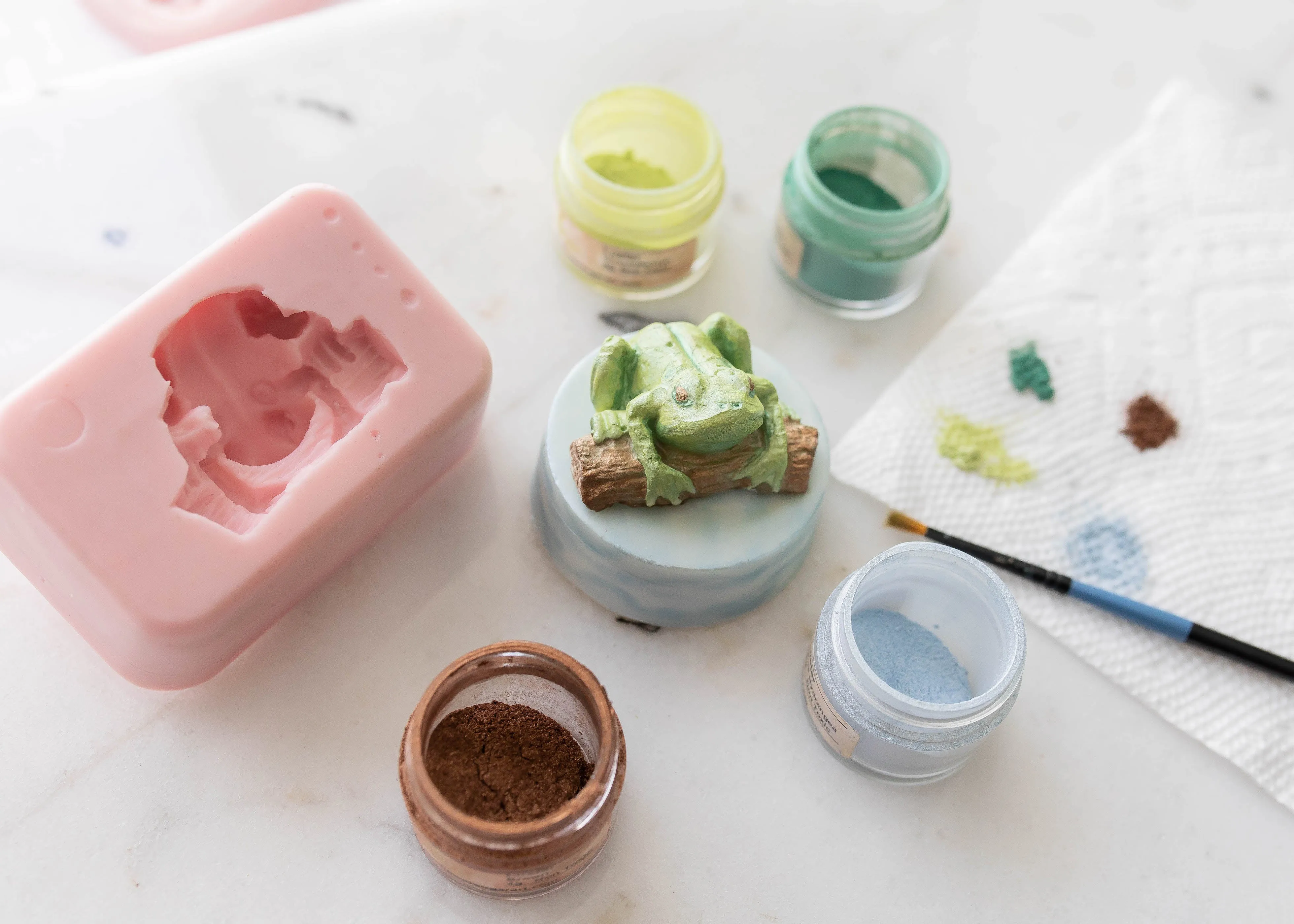 Holly Green Luster Dust
