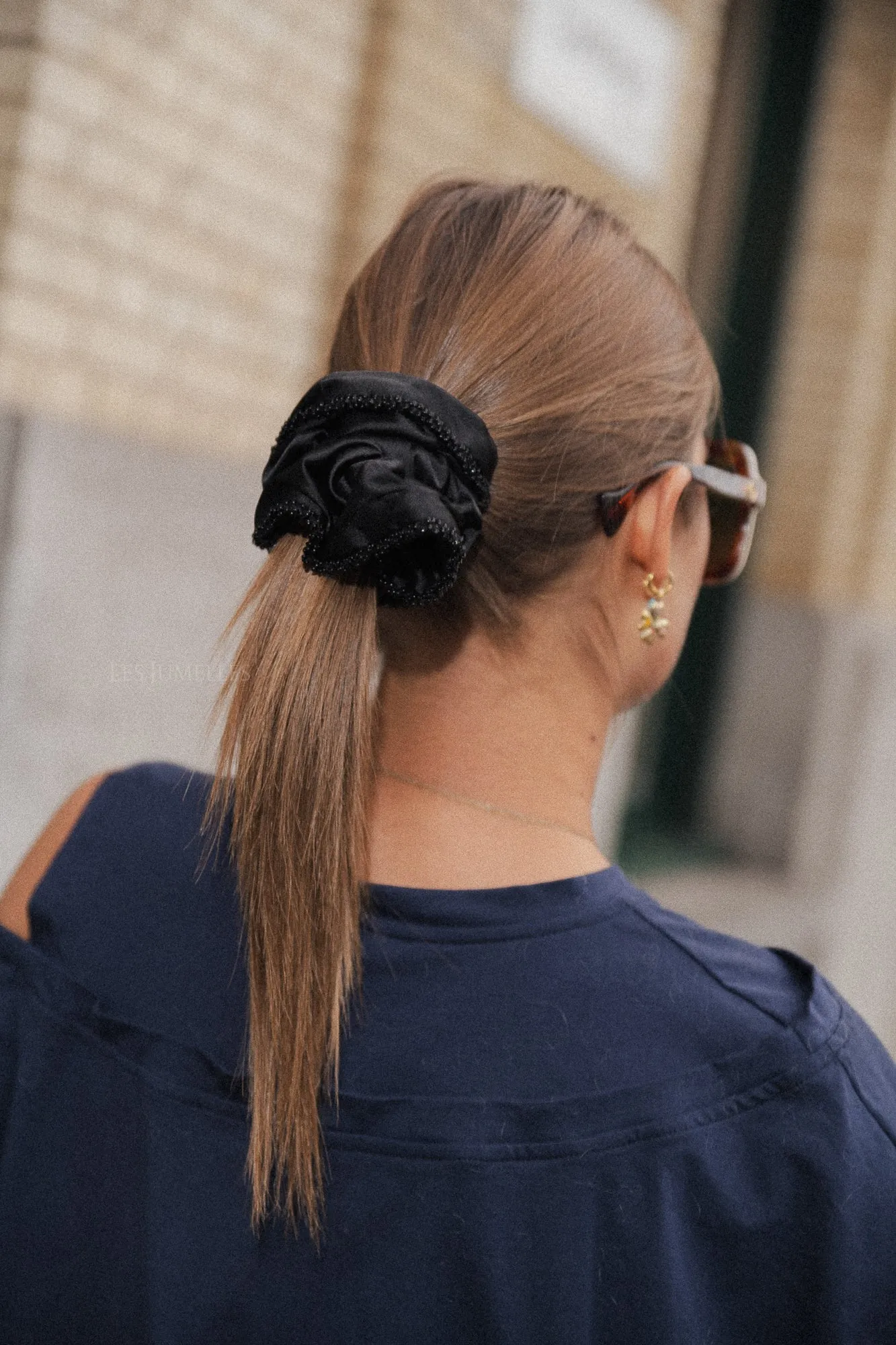 Luster bead scrunchie black