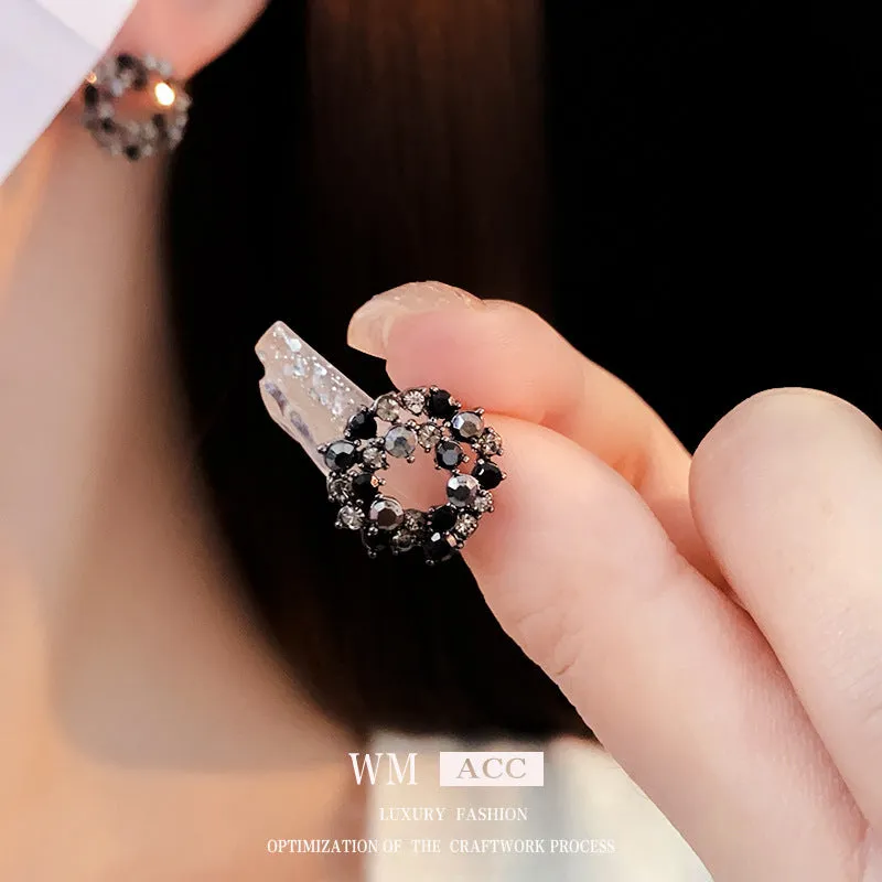 Luxurious Round Geometric Copper Electroplating Earrings