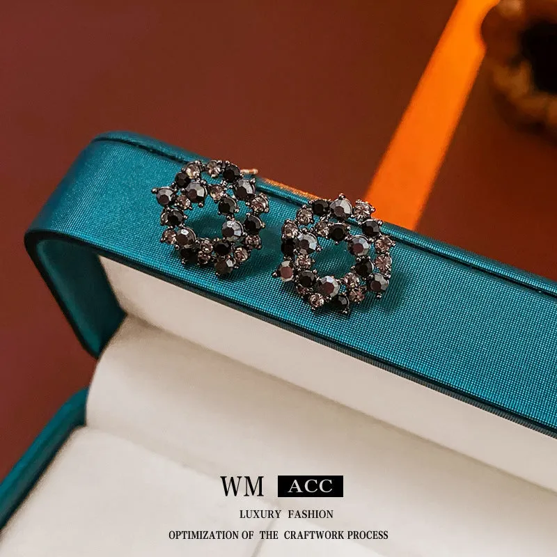 Luxurious Round Geometric Copper Electroplating Earrings