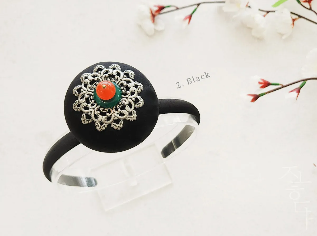 Luxurious Silver Ornament Hairband (2 Colors)