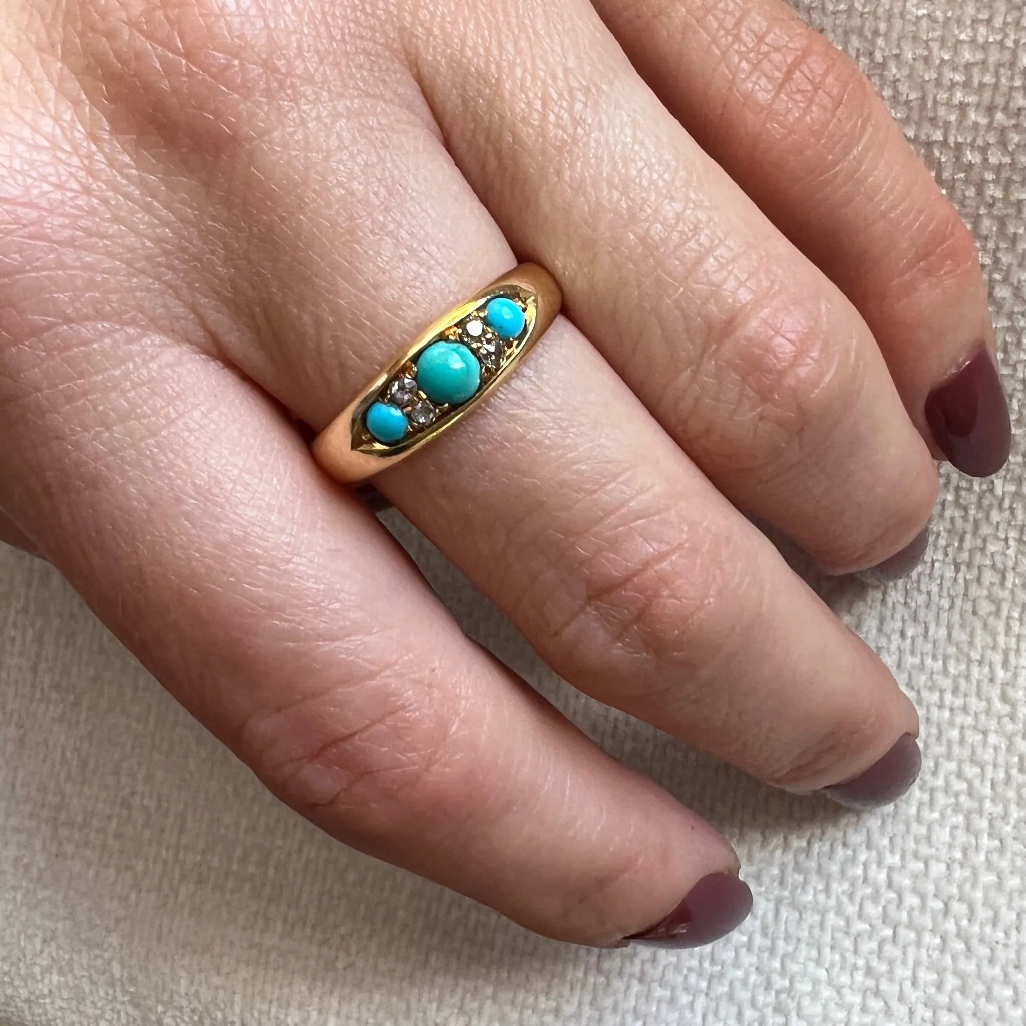 Marvelous Turquoise & Diamond 18ct English Band