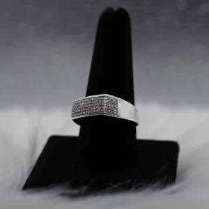 Men'S Ring 10K White Gold With Diamond / 4.4gr / Size 10