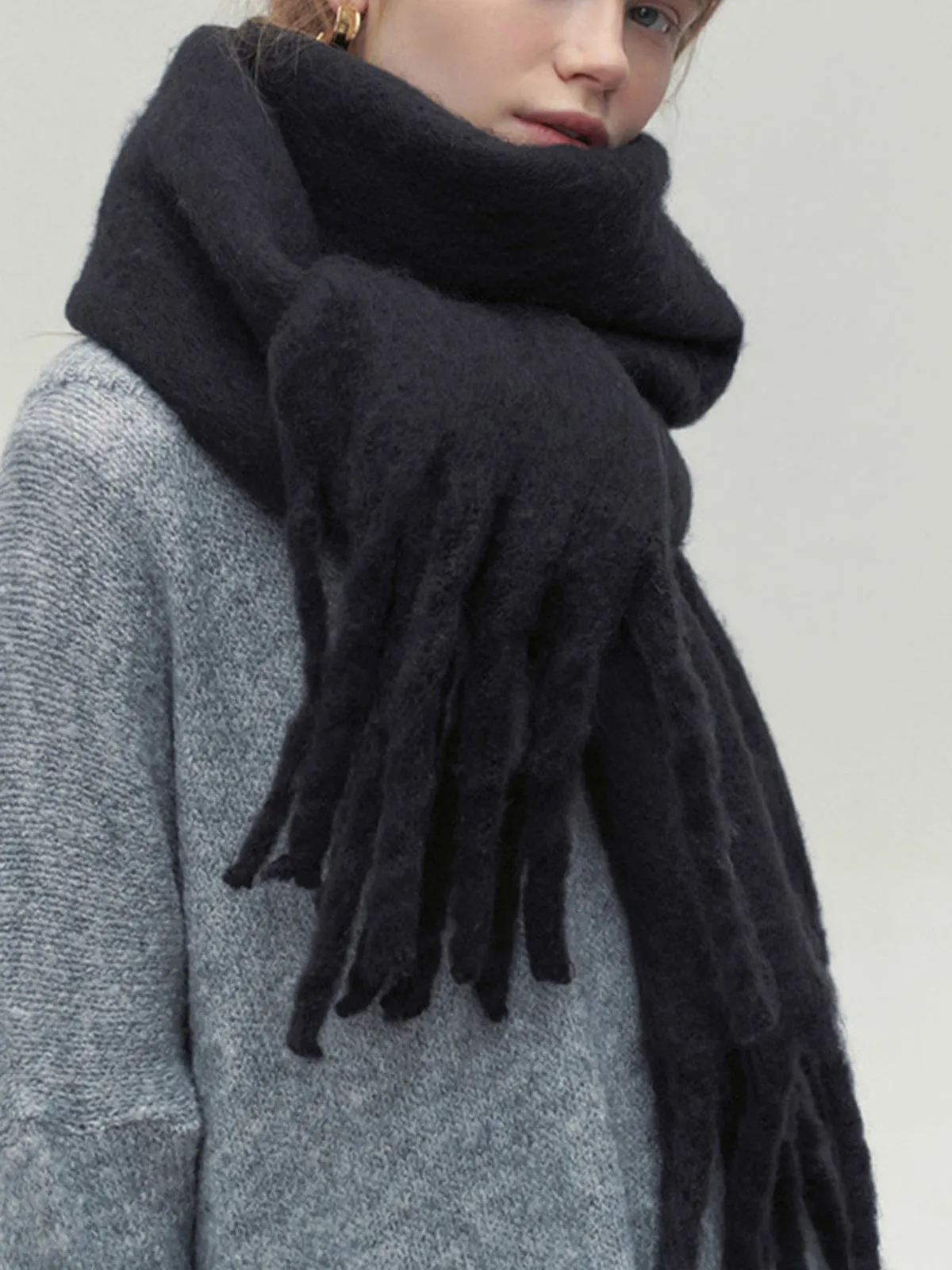 Minimalism Charming Scarf