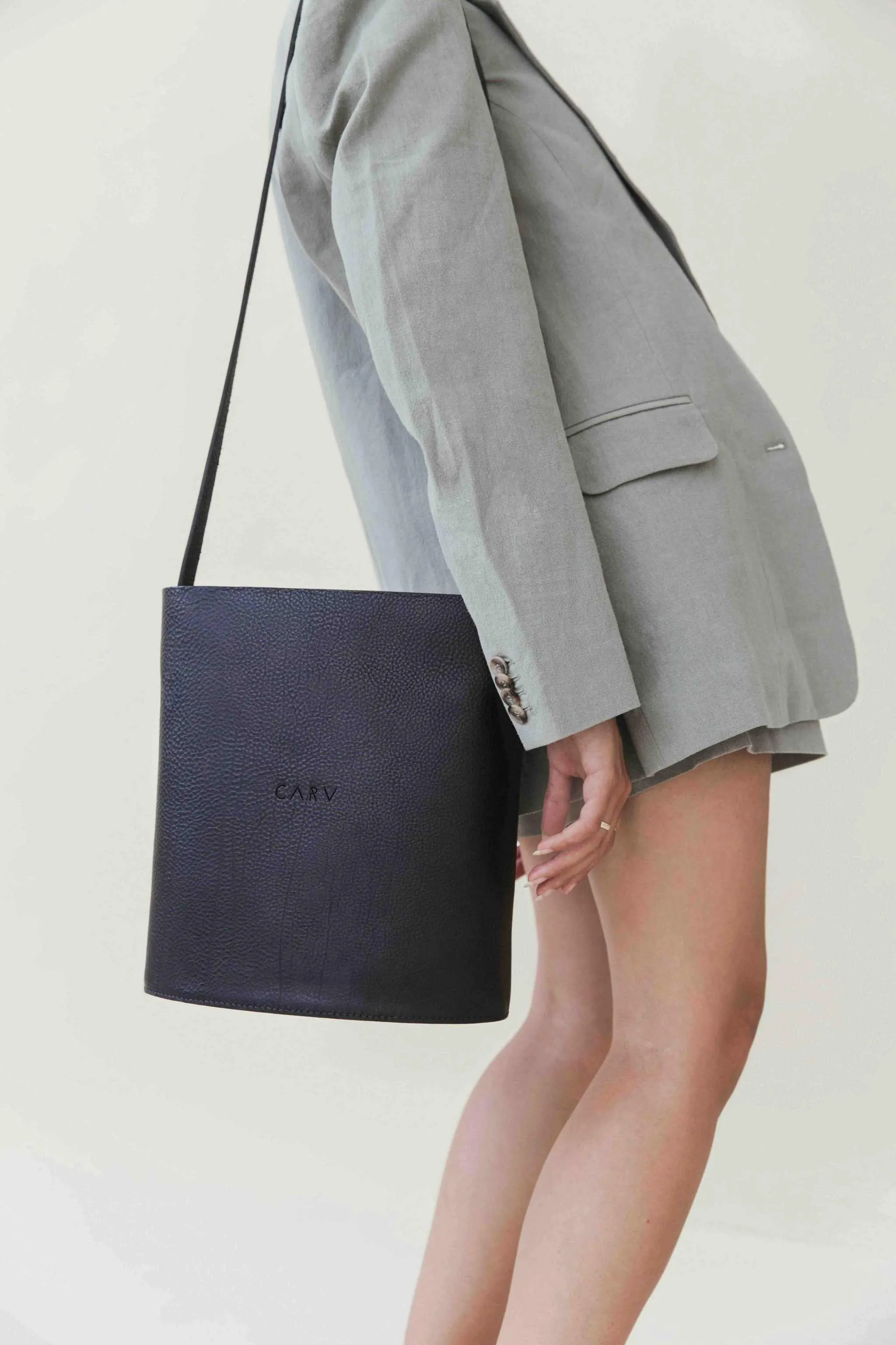 Oval Maxi Leather Bag