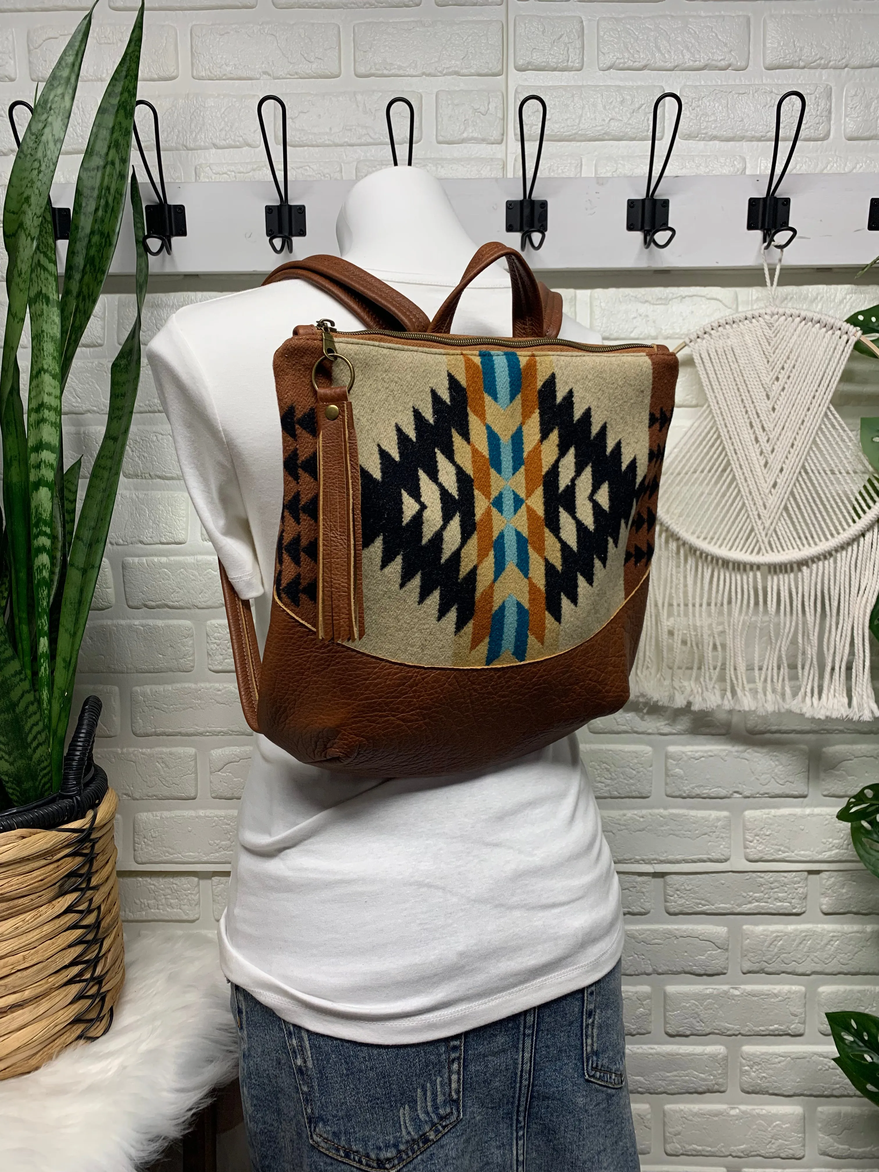 Pearl Backpack wool and spice brown genuine leather, Rancho Arroyo wool