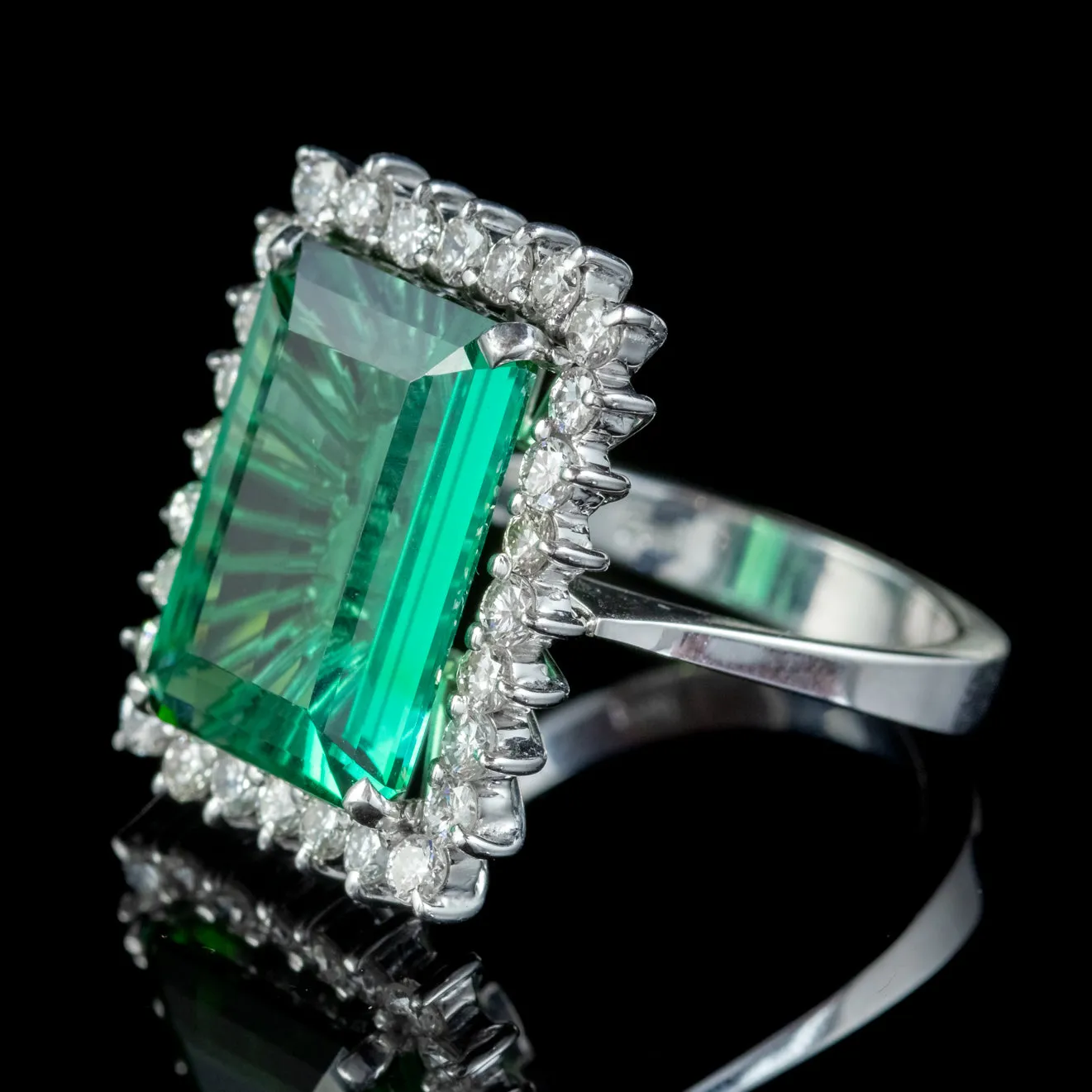 Vintage Green Tourmaline Diamond Ring 18ct Gold 12ct Tourmaline 2.40ct Of Diamond