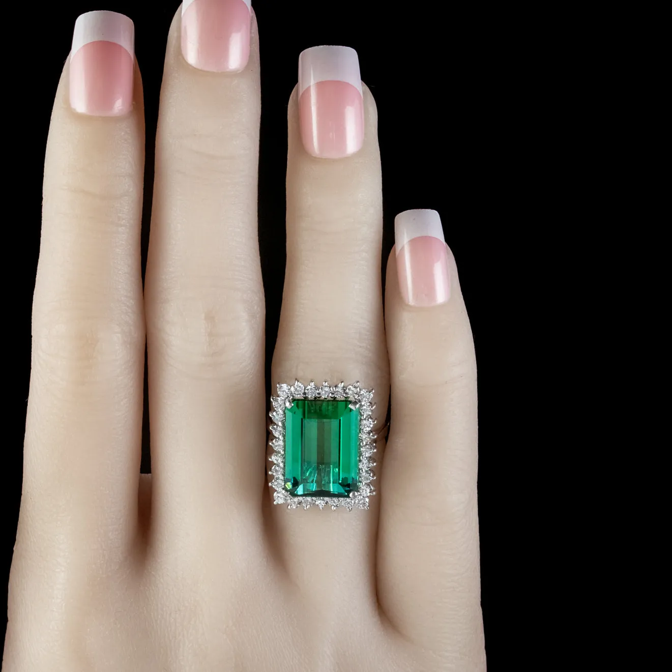 Vintage Green Tourmaline Diamond Ring 18ct Gold 12ct Tourmaline 2.40ct Of Diamond
