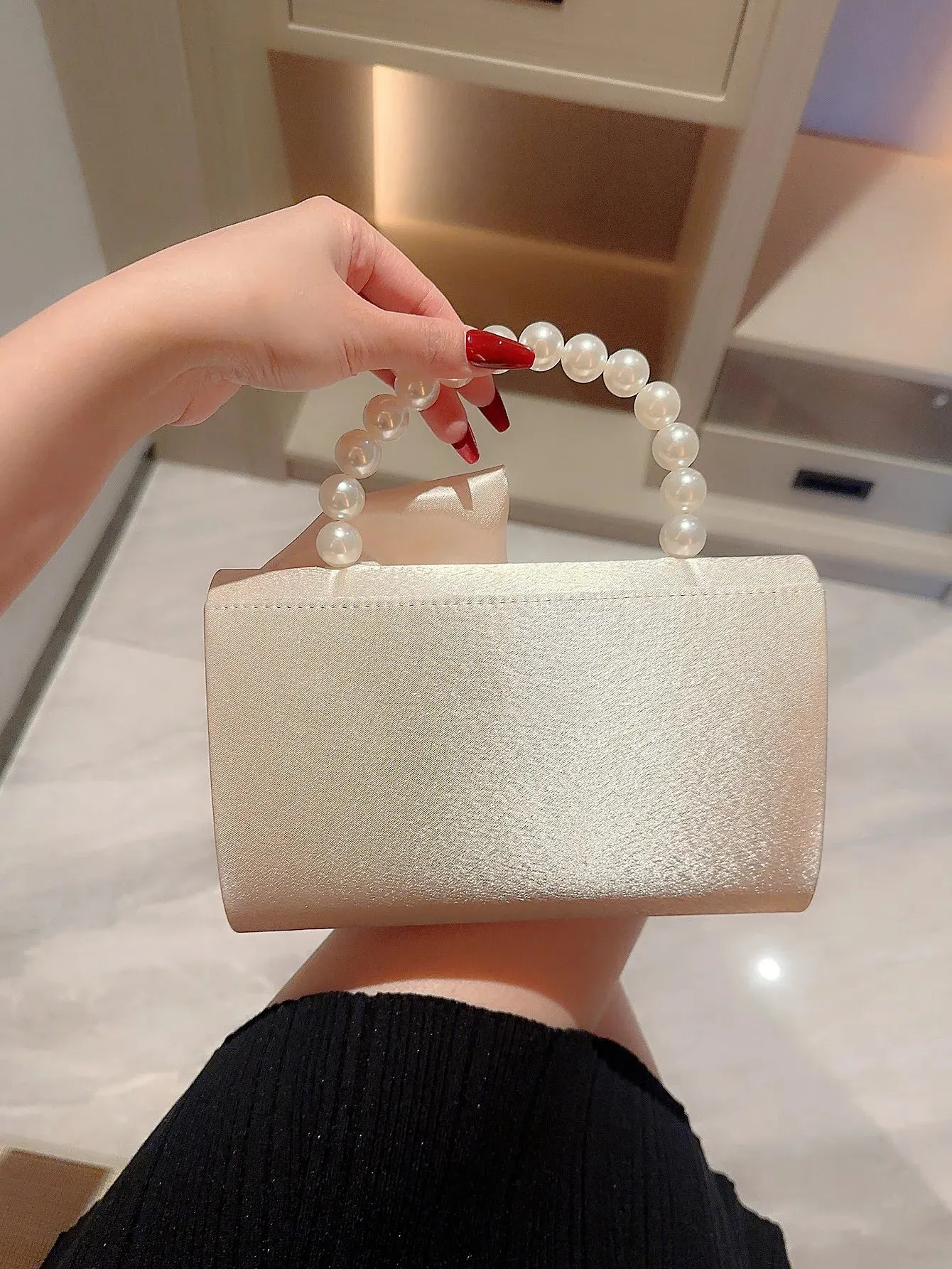 Vvsha Lady Exquisite Flower Evening Bag white Wedding Bag Faux Pearl Handheld Banquet Bag Evening Bag Party Bag Prom Bag Dress Bag