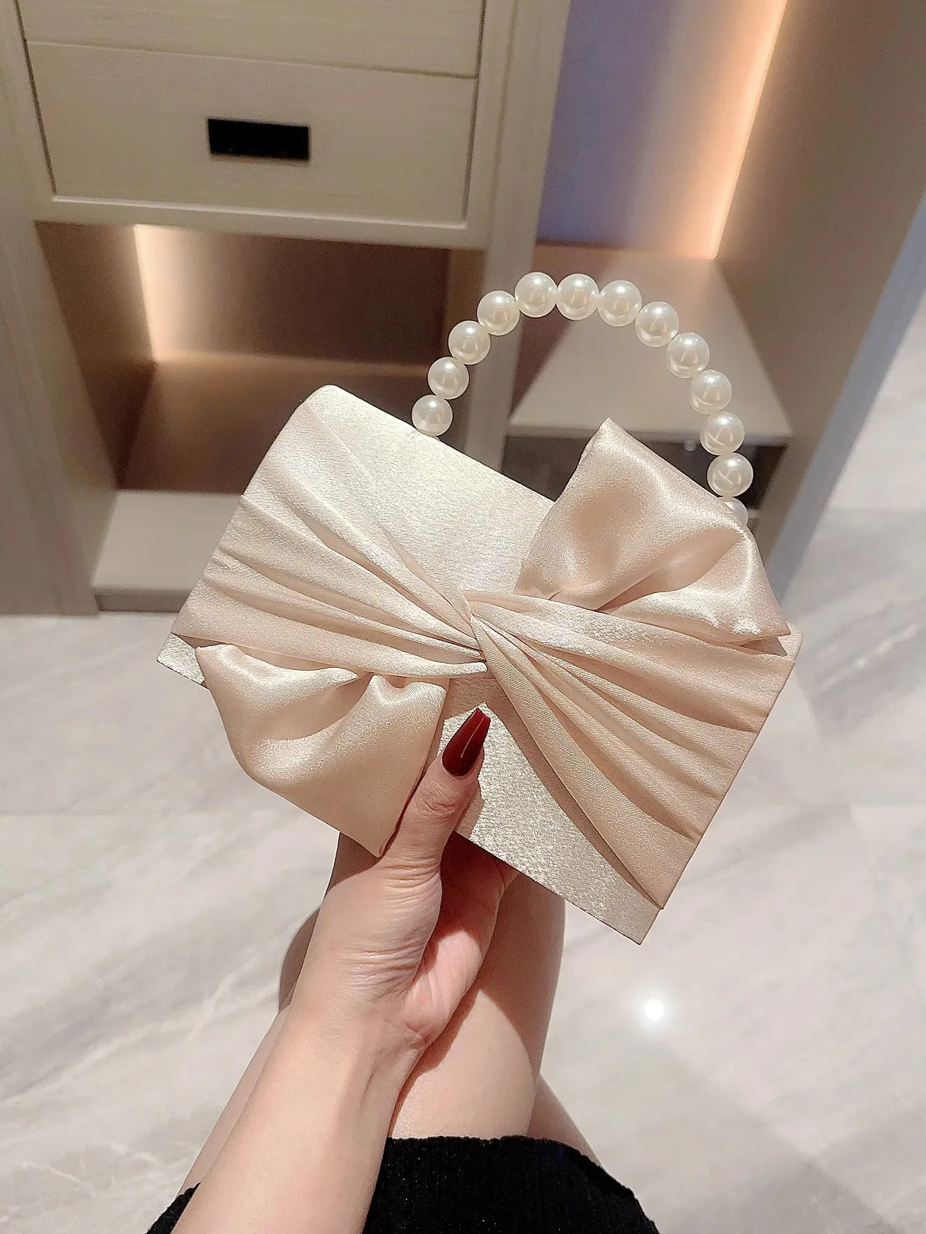 Vvsha Lady Exquisite Flower Evening Bag white Wedding Bag Faux Pearl Handheld Banquet Bag Evening Bag Party Bag Prom Bag Dress Bag